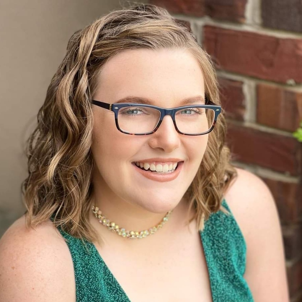 Meet your Posher, Jennifer